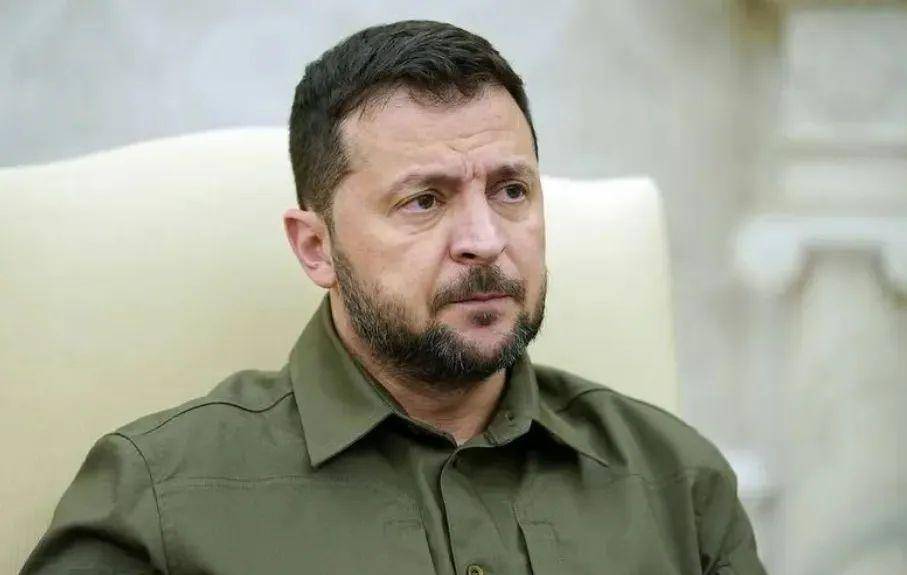 撕破脸了！特朗普指责泽连斯基：这个喜剧演员欺骗了美国